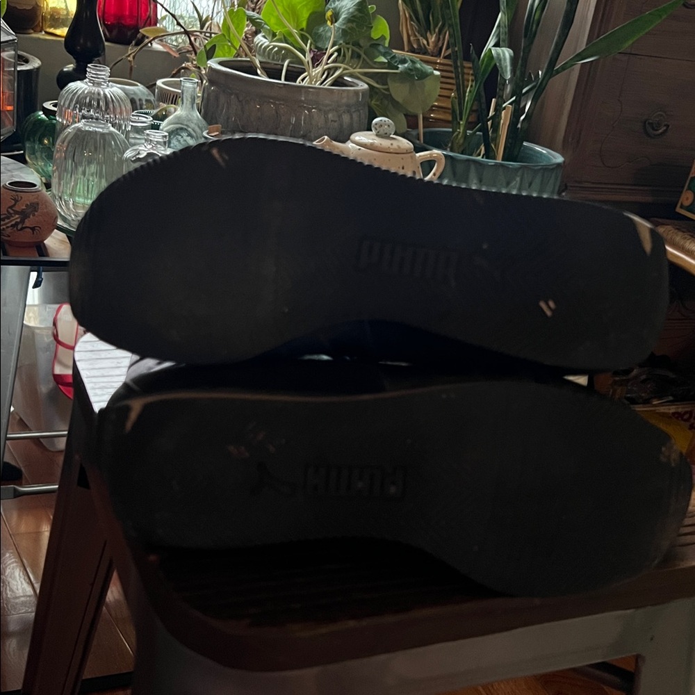 Puma Black Shoe Label with White Tag and Multicolor Logo - Picture 10 of 10